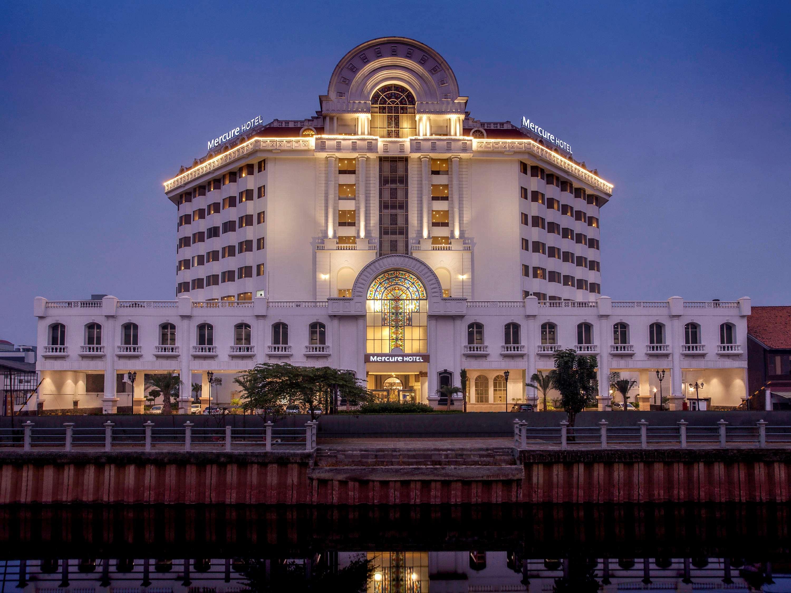 เมอร์เคียว จาการ์ต้า บาตาเวีย Hotel จาการ์ตา ภายนอก รูปภาพ